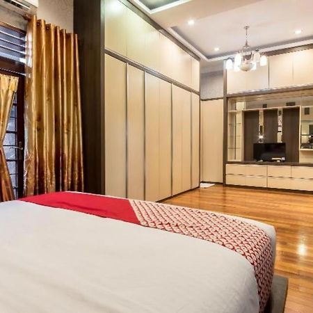 Oyo 619 Naufal Guest House Syariah Medan Ngoại thất bức ảnh