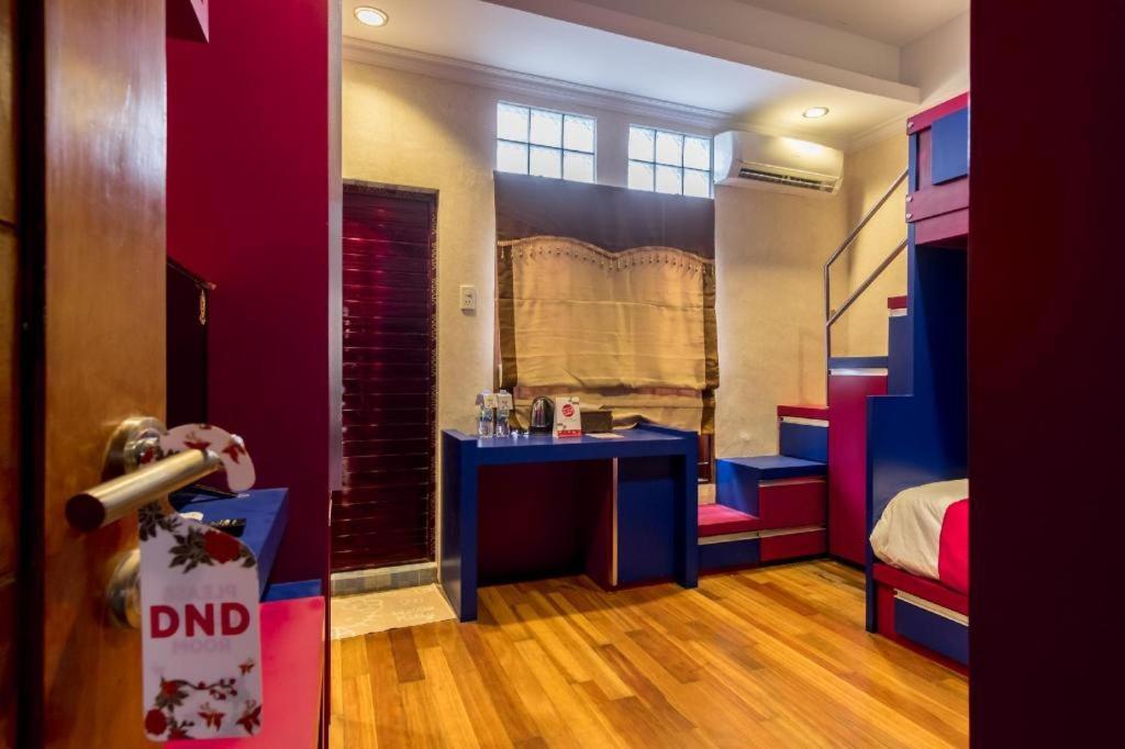 Oyo 619 Naufal Guest House Syariah Medan Ngoại thất bức ảnh