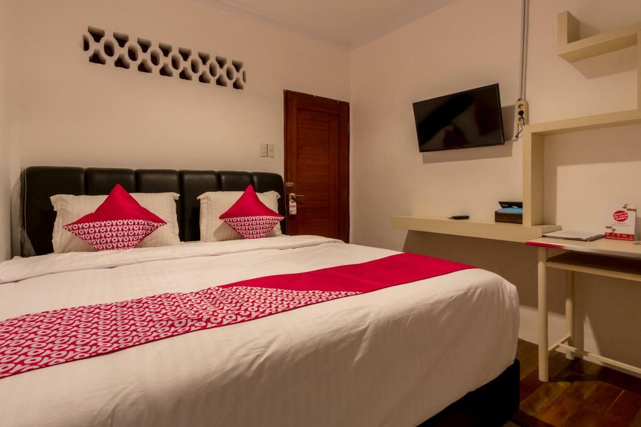 Oyo 619 Naufal Guest House Syariah Medan Ngoại thất bức ảnh