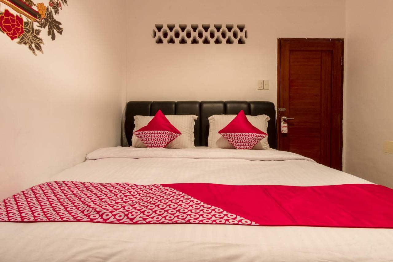 Oyo 619 Naufal Guest House Syariah Medan Ngoại thất bức ảnh